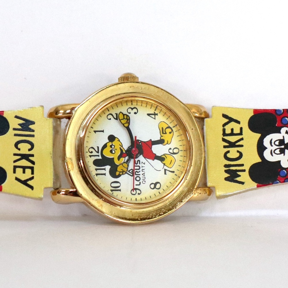 Lorus Mickey Mouse quartz watch with Mickey & Minnie band - Picture 9 of 10